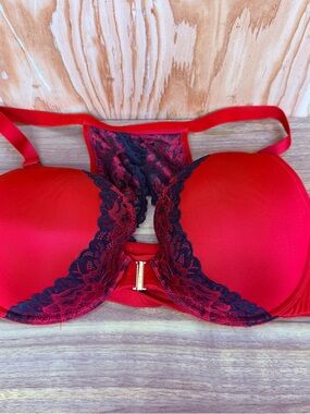 Cacique The Modern Collection Lace Plunge Bra Front Closure 44DD